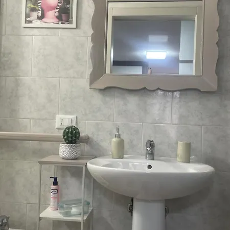 Dimora Nel Vico- Vico San Martino- Centro Storico Apartment
