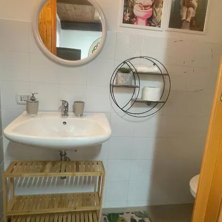 Dimora Nel Vico- Vico San Martino- Centro Storico *